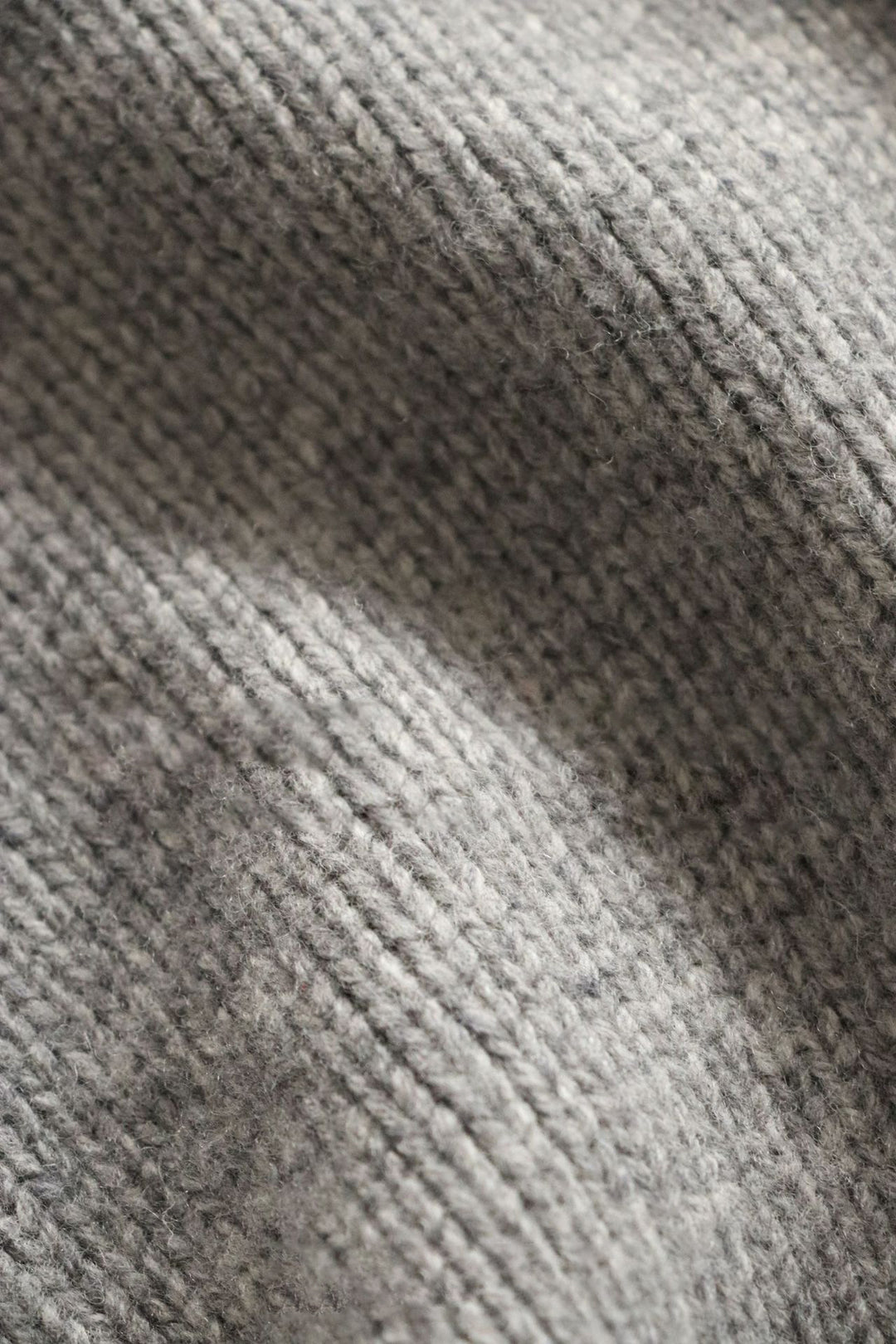 Pull en tricot à manches longues pour femmes avec col montant Chic & Stil