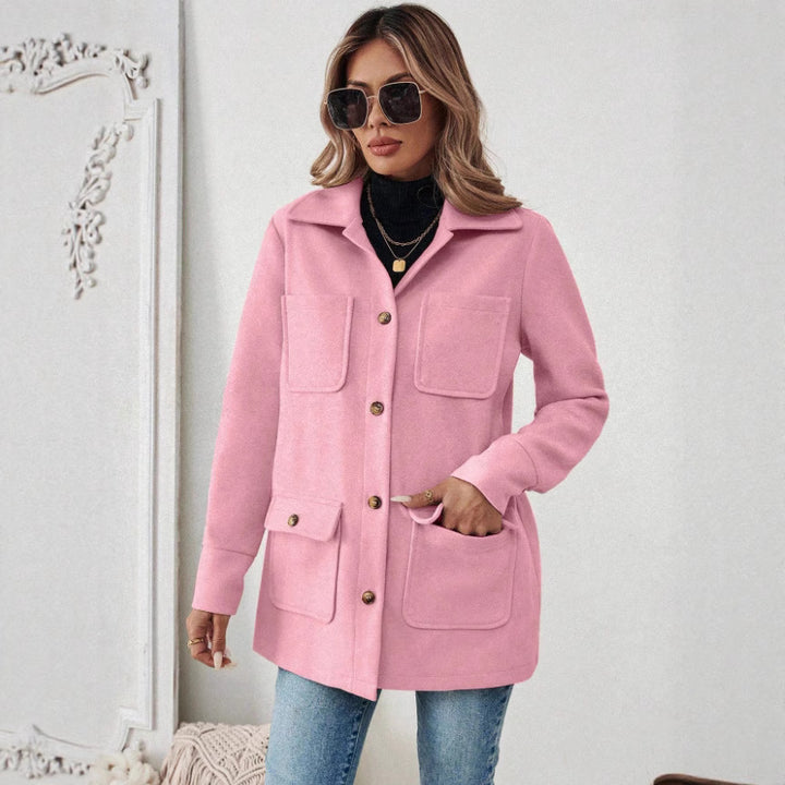 Trendy utility jacket for women with large pockets and golden print Lune London