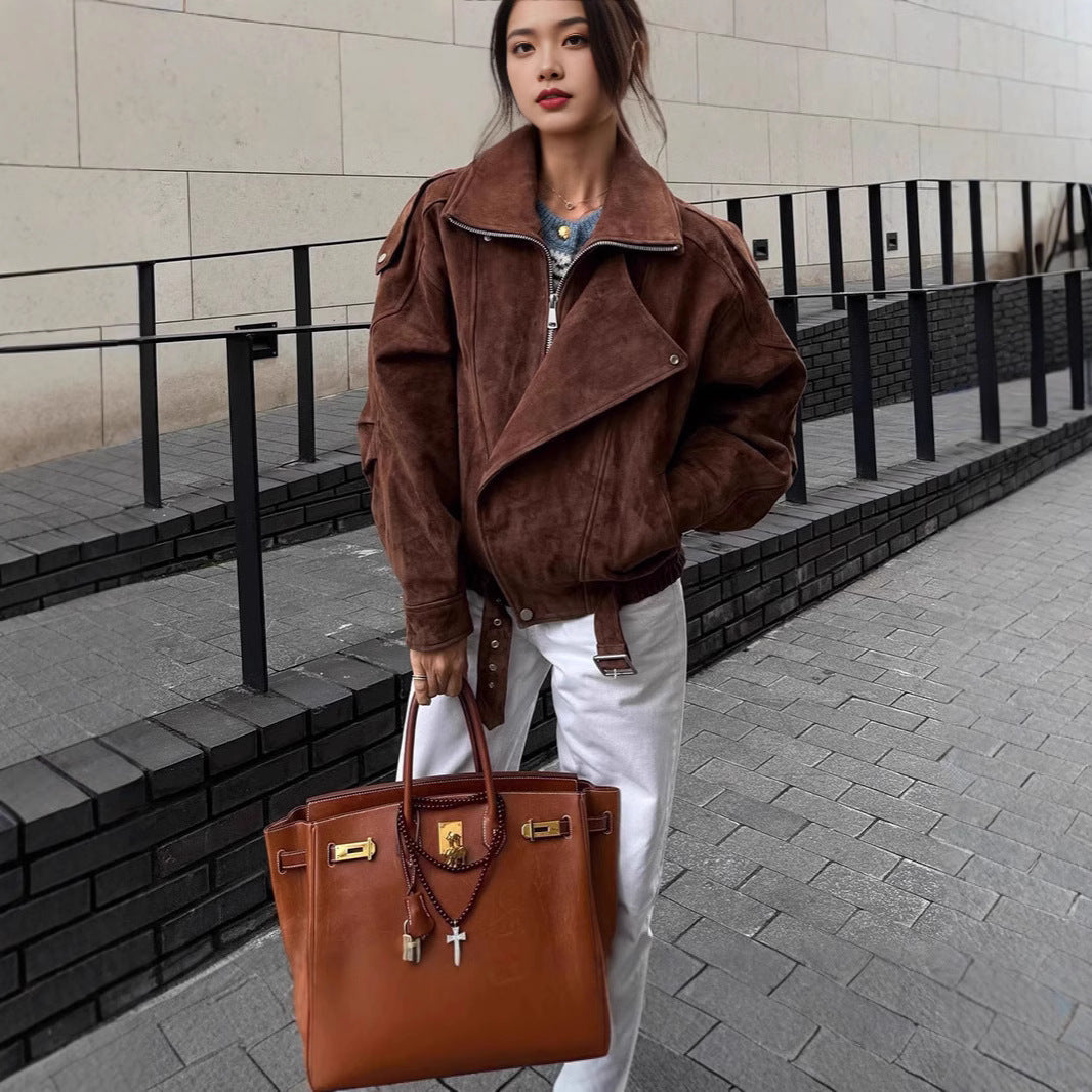 Fashionable suede jacket for women with a modern design Lune London