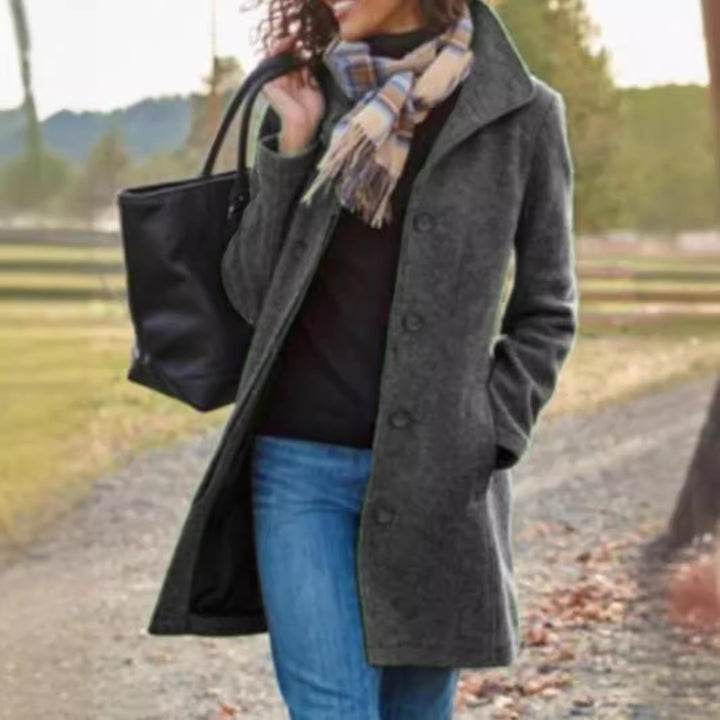Elegant wool coat for women with classic lapels Amarae