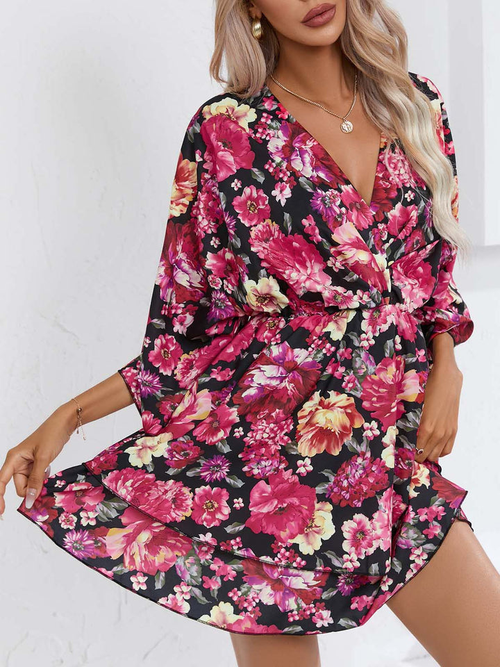 Casual shirt dress for women with deep V-neck and wide sleeves Lune London