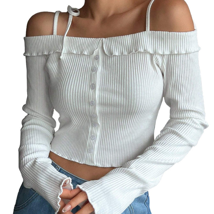 Haut court pour femmes avec design à épaules dénudées et détails volantés Chic & Stil