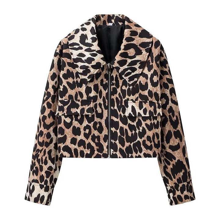 Veste courte léopard femme au style urbain avec poches pratiques Chic & Stil