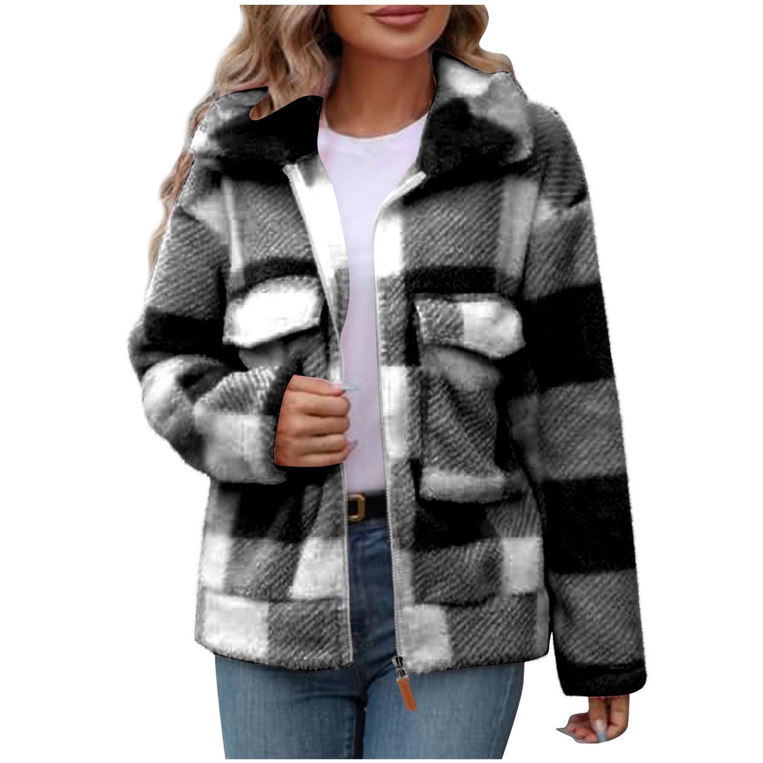 Fleece jacket for women with plaid pattern and practical pockets Lune London
