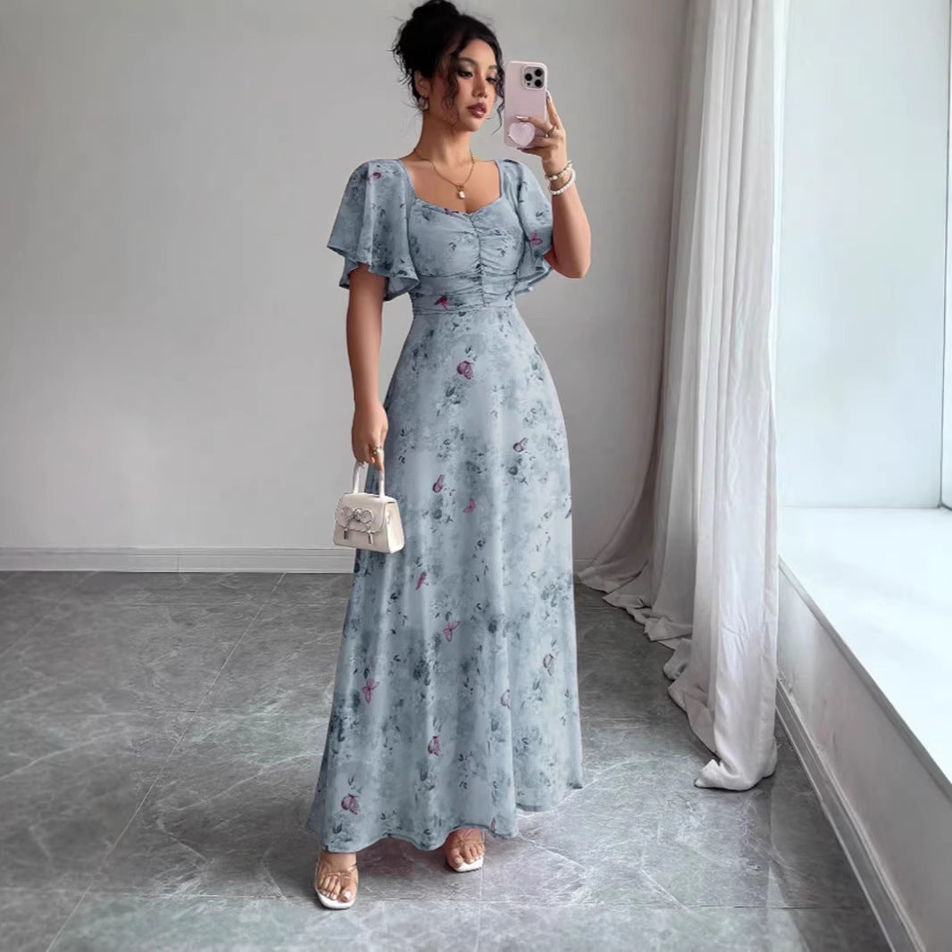 Women's maxi dress with flowing cut and romantic floral pattern Lune London