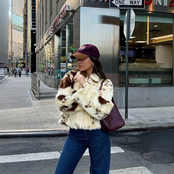 Veste en fausse fourrure confortable pour femmes avec imprimé animal à la mode Chic & Stil