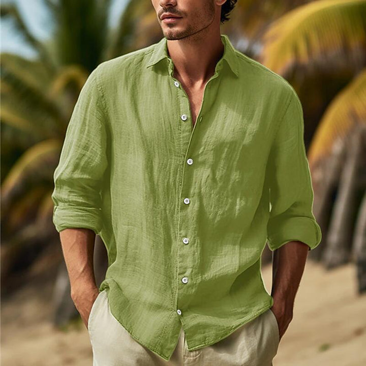 Linen shirt for men with a breezy cut and elegant button placket Lune London
