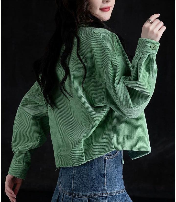 Veste en corduroy tendance pour femmes avec une coupe décontractée et des épaules tombantes Chic & Stil