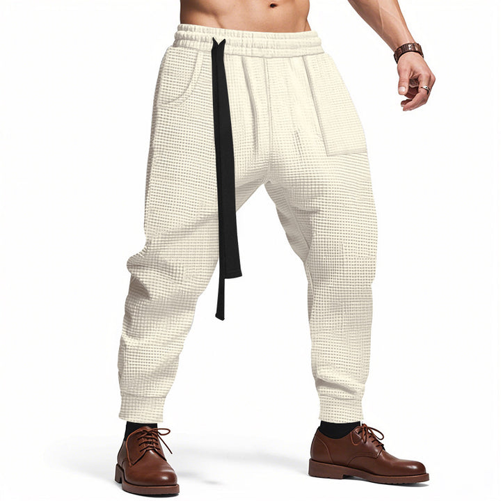 Stylish leisure pants for men with elastic waistband and practical pockets Lune London