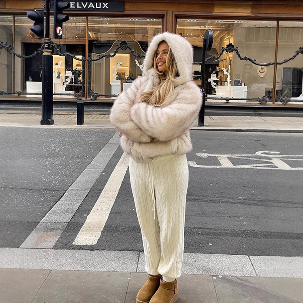 Women's hooded short jacket made of faux fur with boxy silhouette and warm padding Amarae