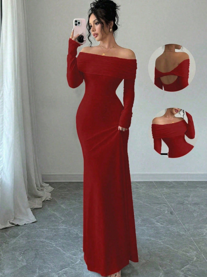 Women's Elegant and Fitted Off-Shoulder Maxi Dress with Long Sleeves Lune London