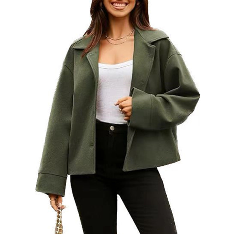 Oversized blazer jacket for women with modern details and a casual fit Lune London