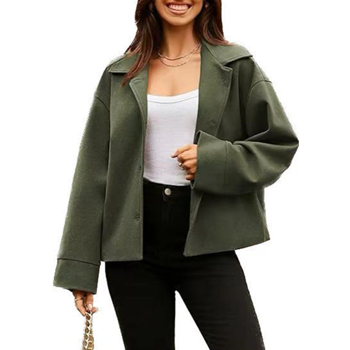 Oversized blazer jacket for women with modern details and a casual fit Lune London
