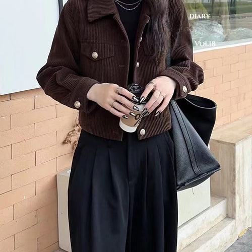 Veste en velours côtelé pour femmes avec boutons décoratifs Chic & Stil