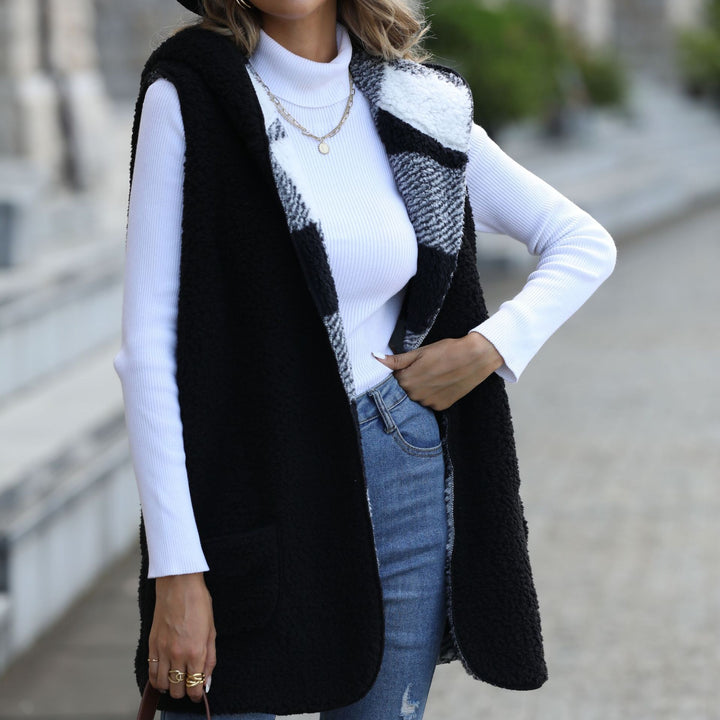 Ladies Checked Plush Jacket with Large Pockets Amarae