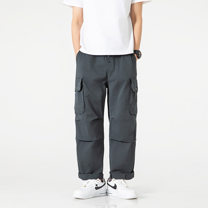 Men's cargo style pants with practical pockets Lune London