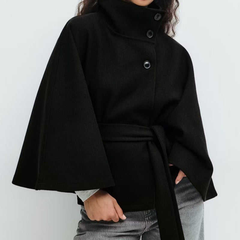 Veste enveloppante tendance surdimensionnée pour femmes avec col haut et ceinture Chic & Stil