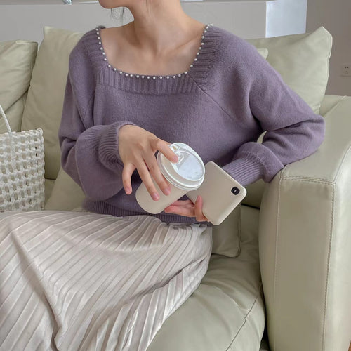 Casual women's sweater with elegant pearl collar Amarae