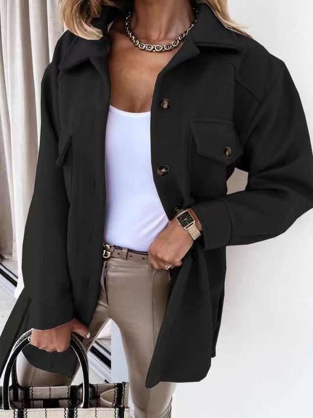 Trendy shirt jacket for women with belt and practical pockets Lune London