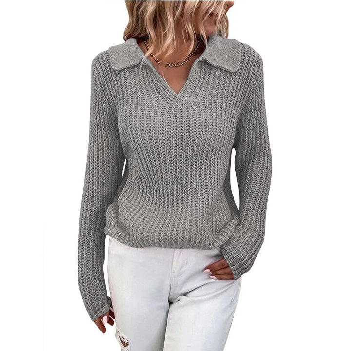 Knitted sweater for women with an elegant collar and a relaxed fit Lune London