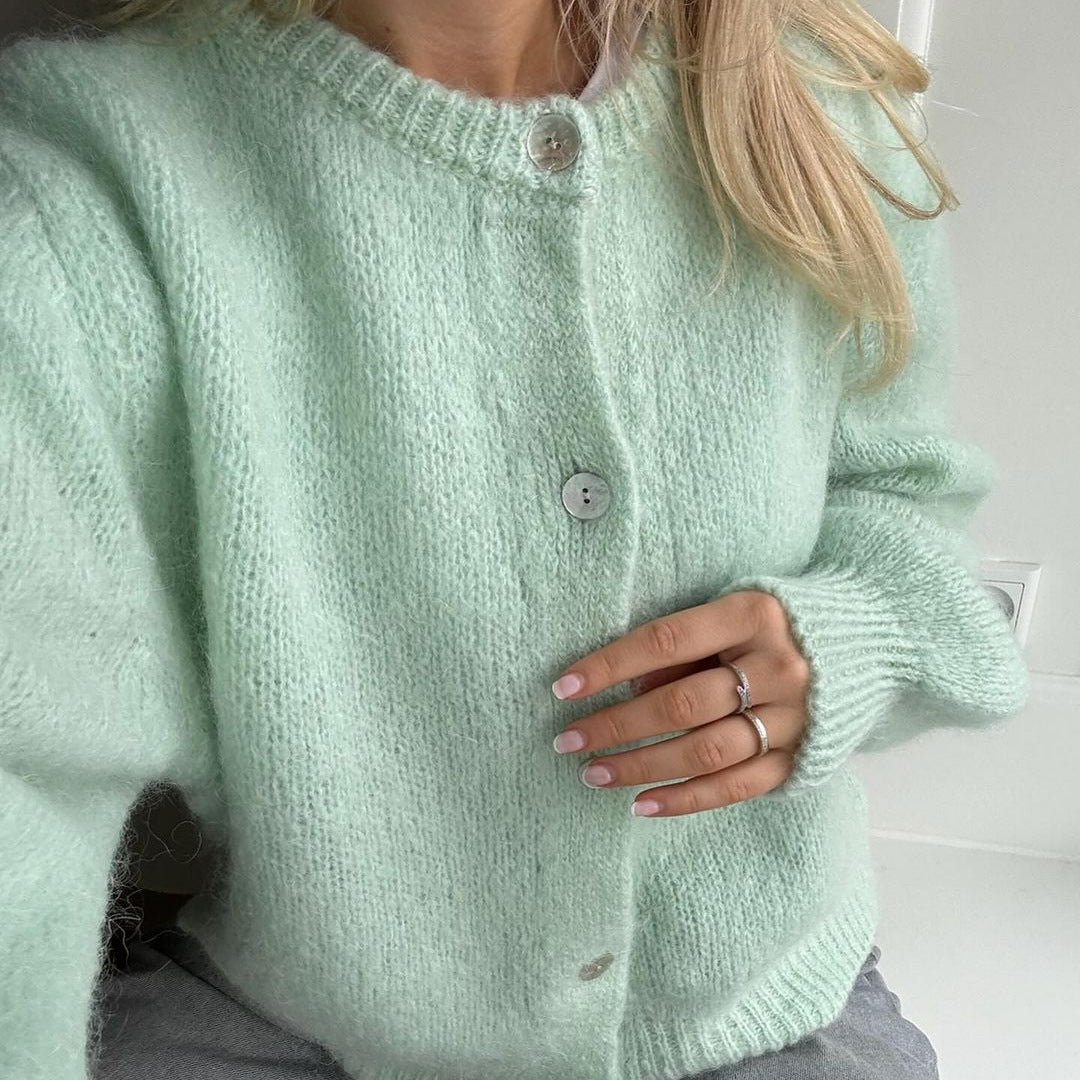 Cozy knit cardigan for women with button details Lune London