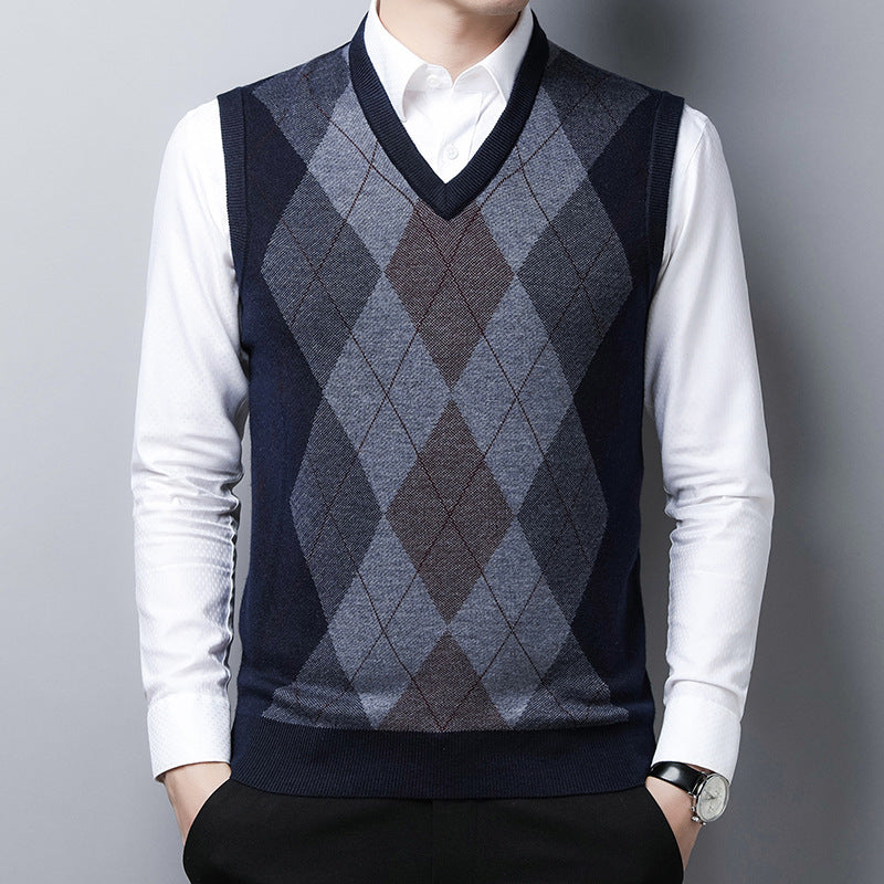 Elegant argyle knit vest for men Lune London