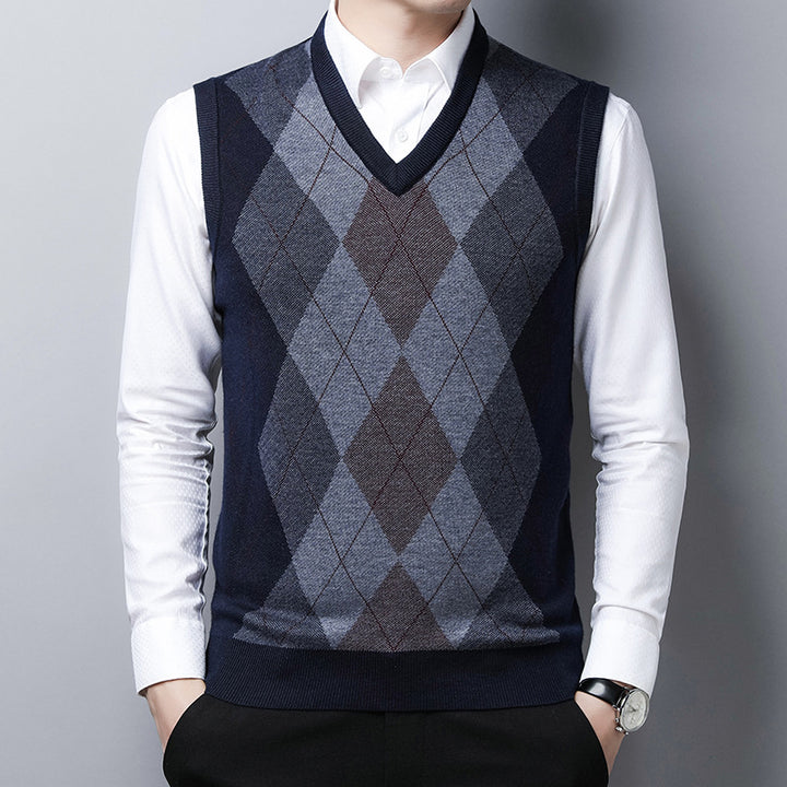 Elegant argyle knit vest for men Lune London