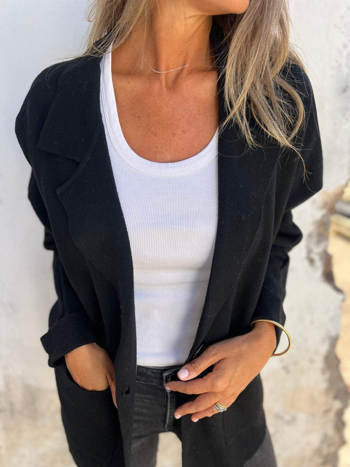 Women Casual Oversized Blazer with Practical Pockets and Button Closure Lune London