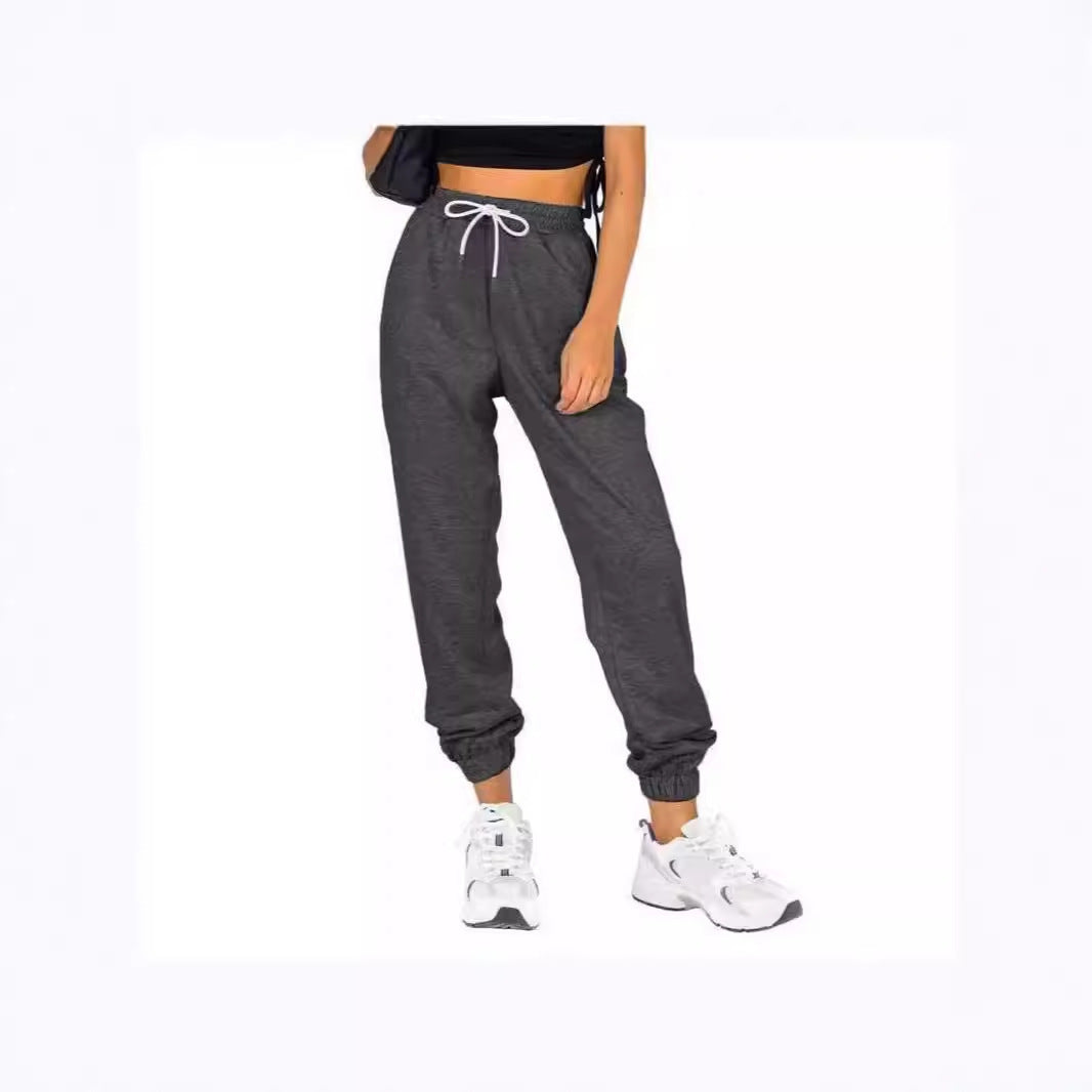 Women's training pants with elastic waist and relaxed fit Lune London