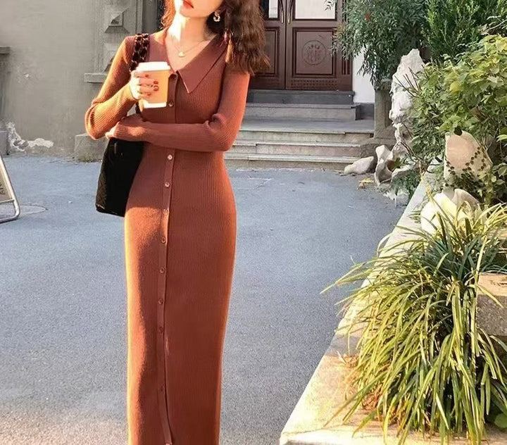 Maxi knit dress for women with button closure and trendy collar Lune London
