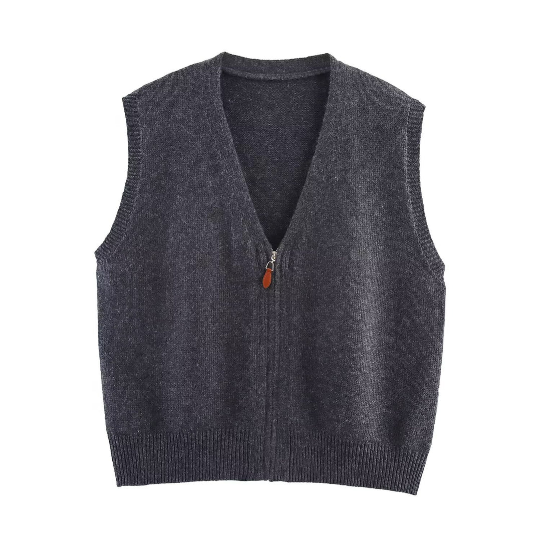 Women's knitted vest with full-length zipper and V-neck Amarae