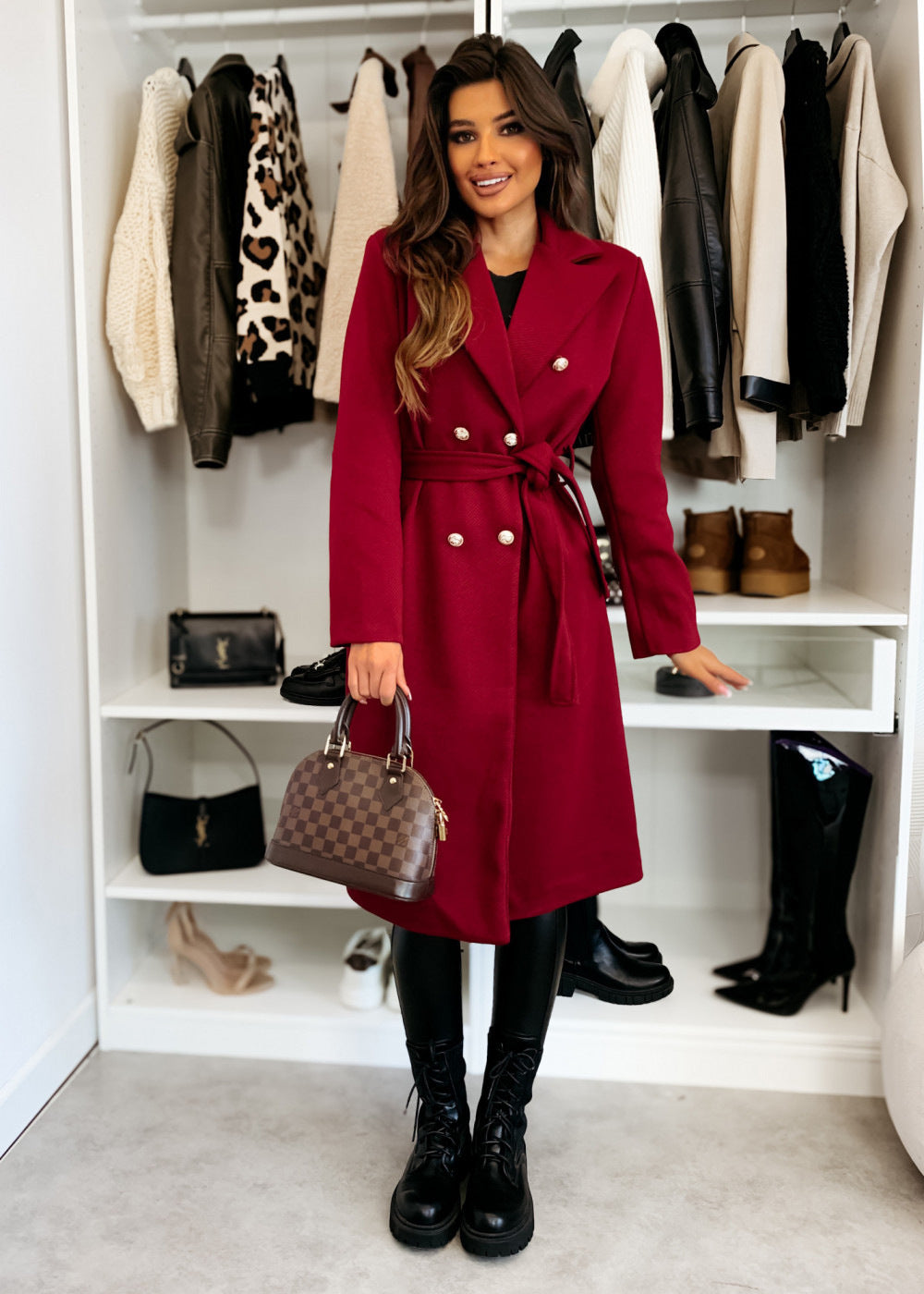 Women's trench coat with double-breasted buttons and a beautiful belt at the waist Lune London