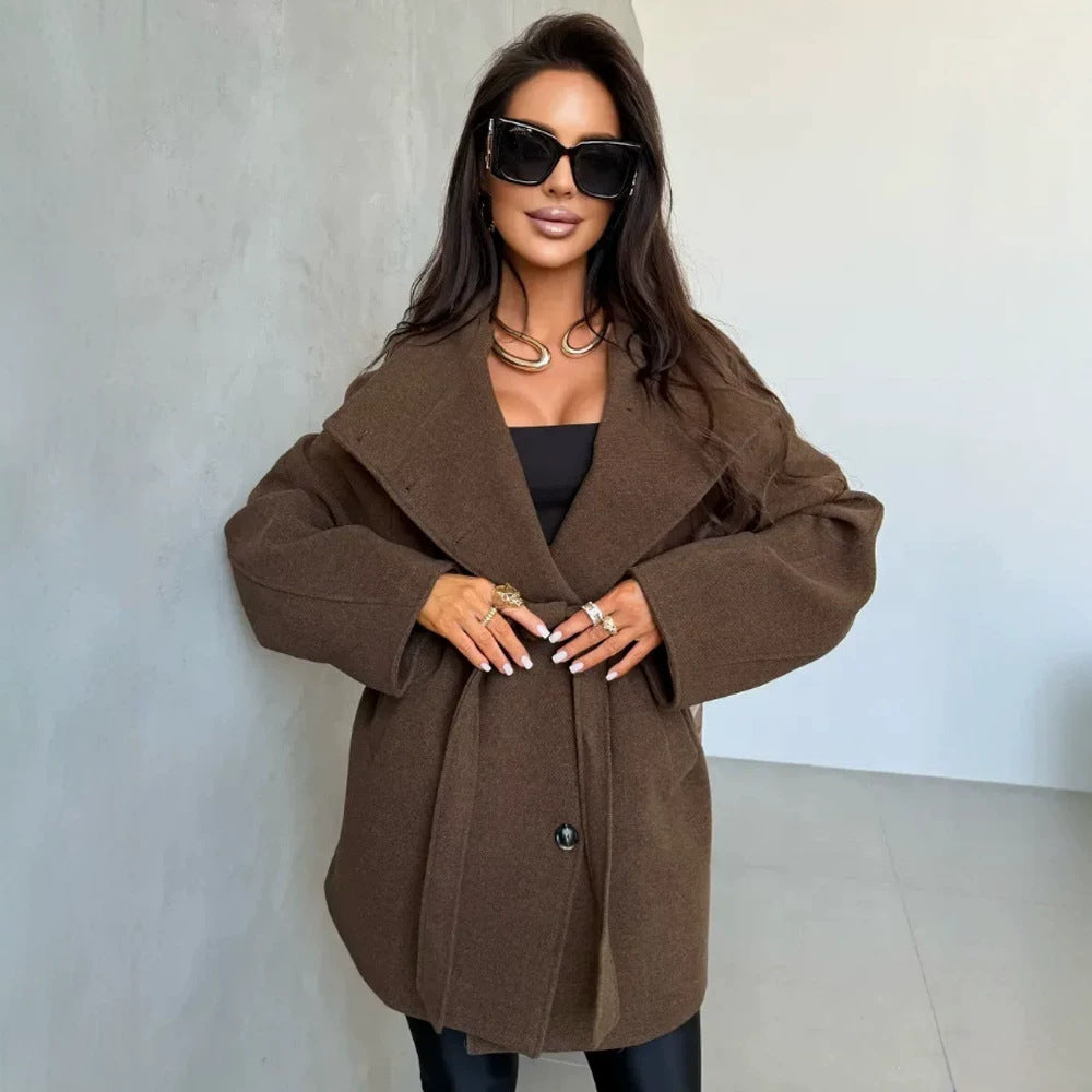 Women's short coat in cocoon cut made of wool blend with oversized shawl collar and tie belt Amarae