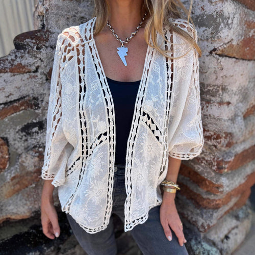 Dames joli cardigan en dentelle avec motif floral et manches aérées Chic & Stil