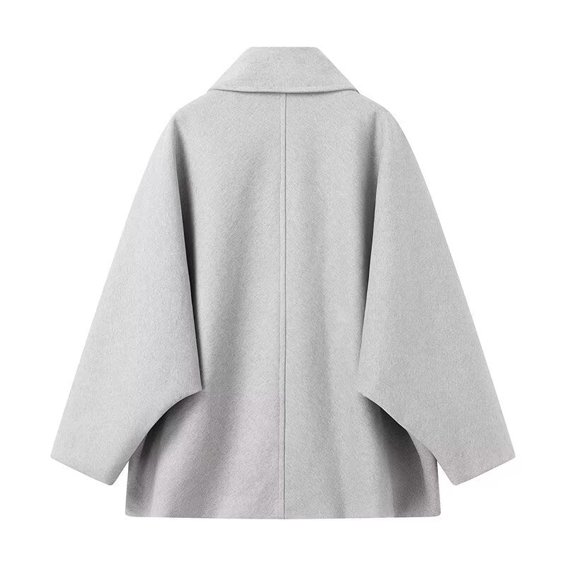 Casual transition jacket for ladies with oversized cut and practical pockets Lune London
