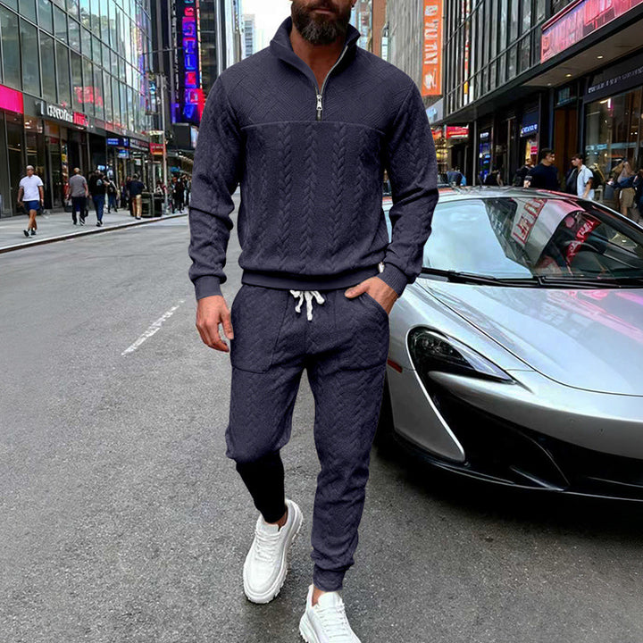 Sport leisure set for men in structured terry fabric with side zippered pockets Lune London