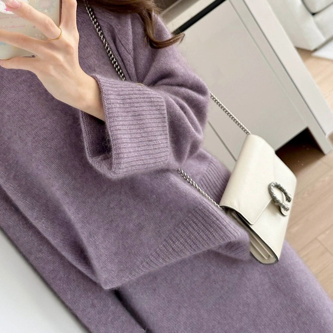 Pull en maille épaisse pour femmes avec une coupe décontractée et un col montant sophistiqué Chic & Stil