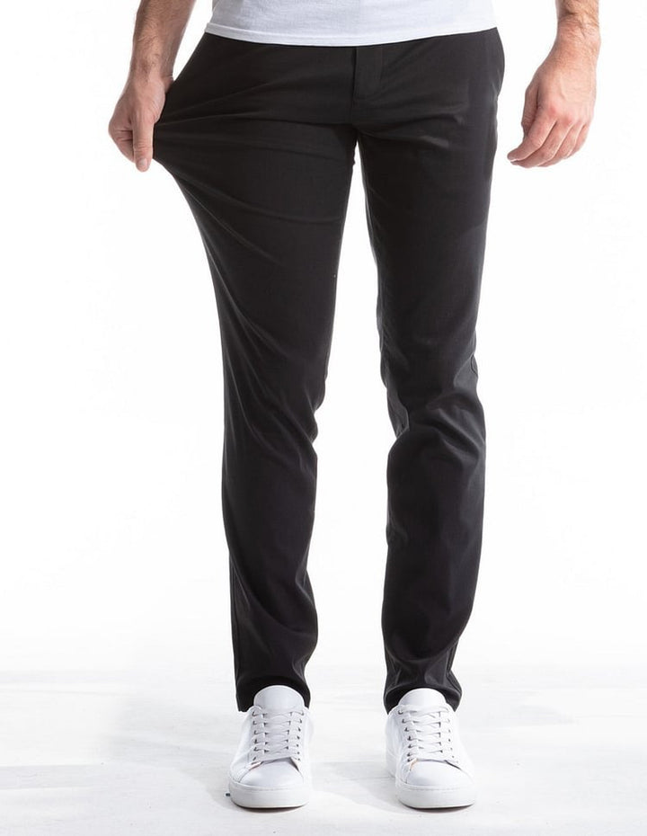 Comfortable chino pants for men with a modern cut and elastic waistband Lune London