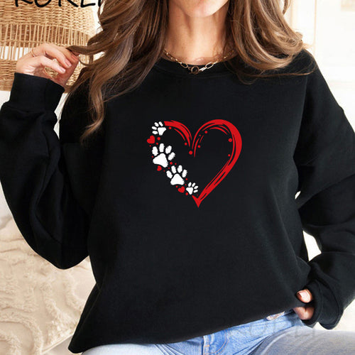 Sweatshirt pour femmes avec un design créatif de cœur et de patte Chic & Stil