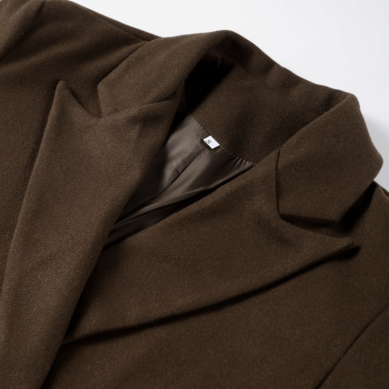 Elegant transitional coat for ladies with double row of buttons Lune London