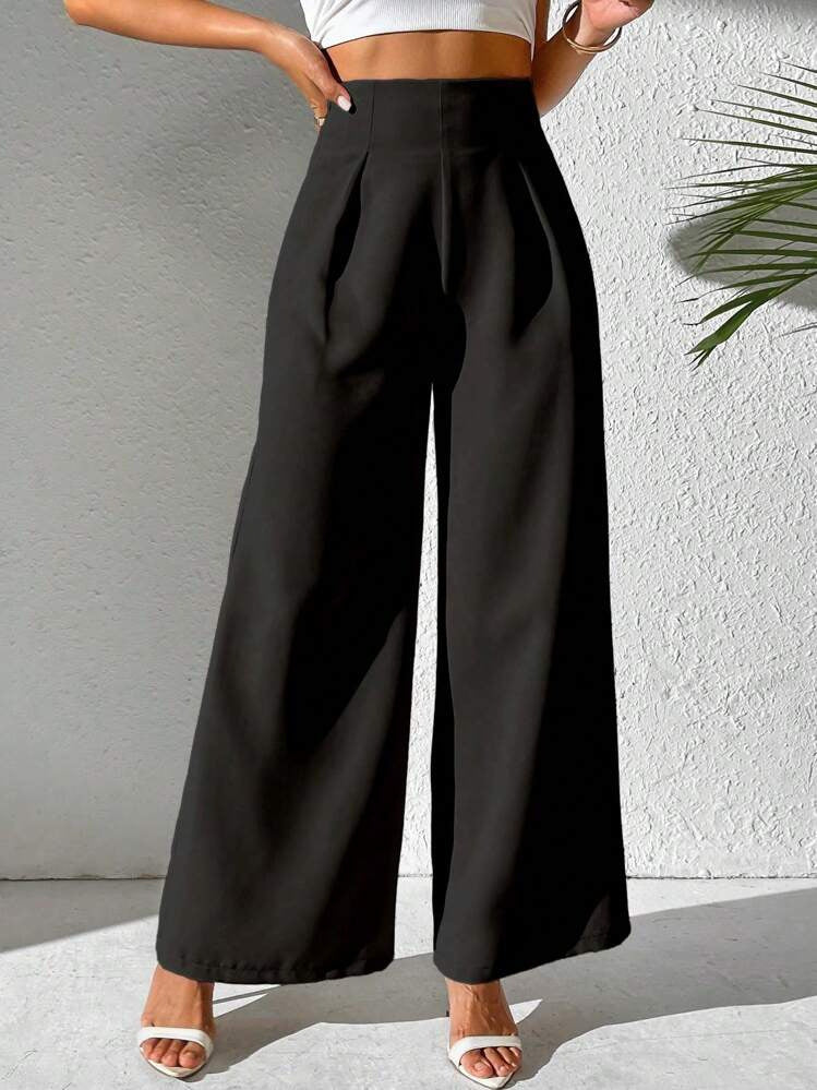 Wide women's palazzo pants with an elegant cut and high waist Lune London