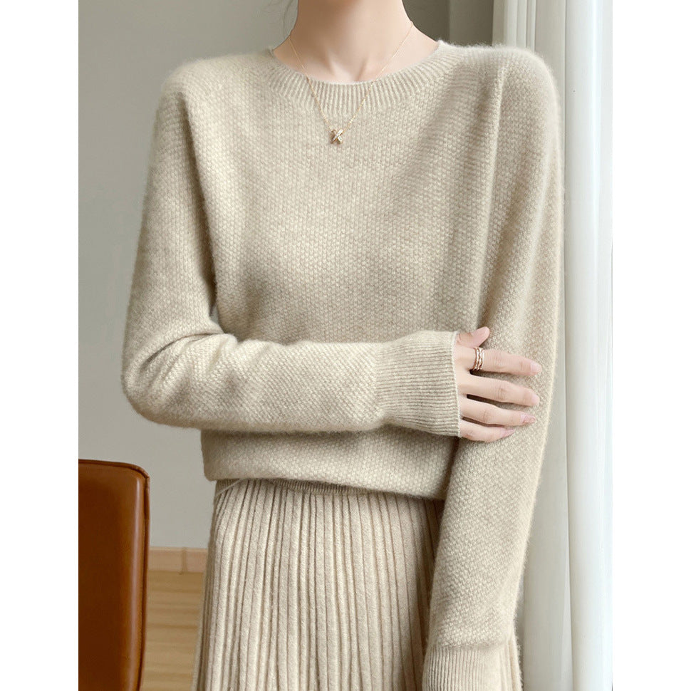 Pull-over fin en maille pour femmes avec une coupe décontractée et un col rond élégant Chic & Stil