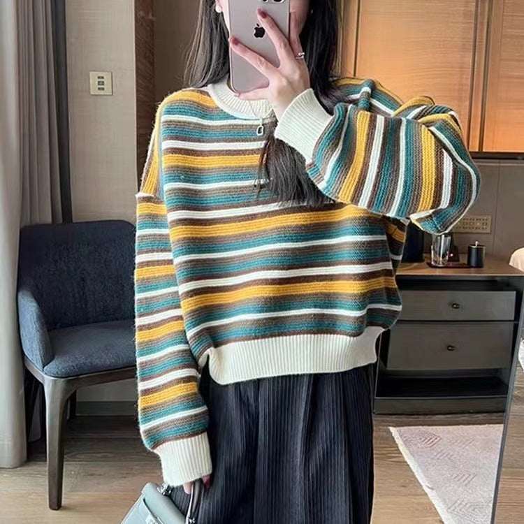 Striped women’s sweater with a loose fit and trendy details Lune London