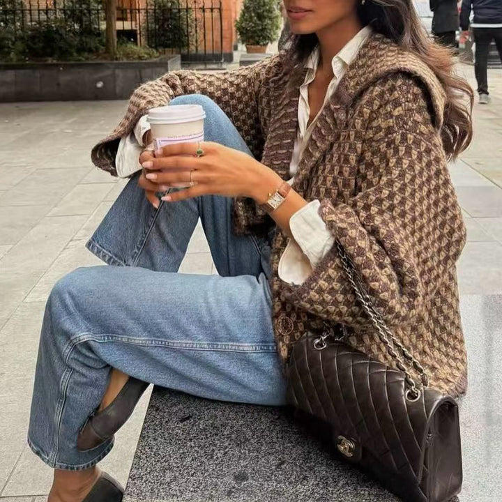 Women’s short jacket in boucle waffle pattern with large lapel collar Amarae
