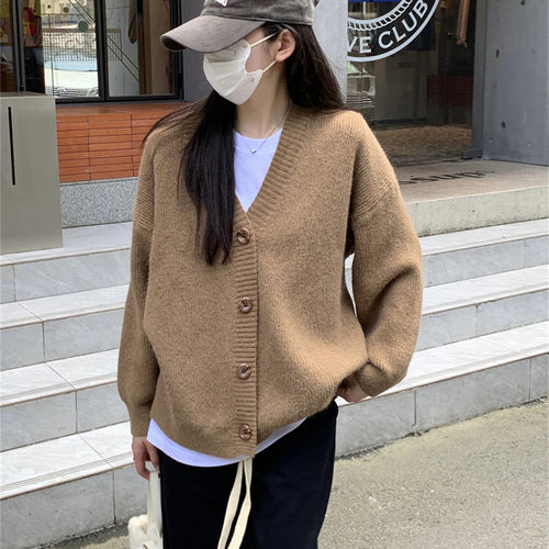 Cardigan surdimensionné pour femmes avec grands boutons et coupe décontractée Chic & Stil