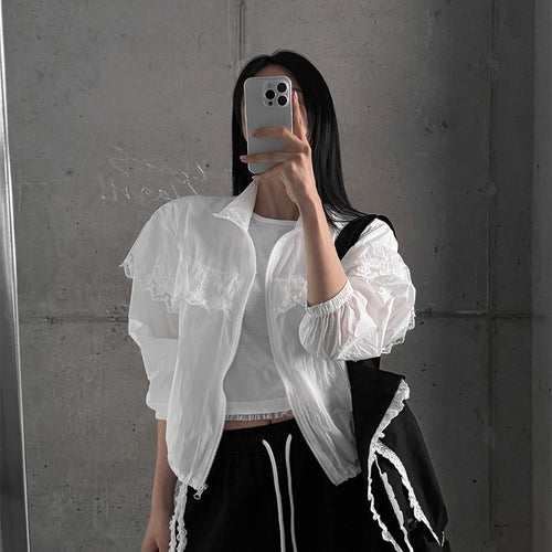 Veste de transition élégante pour femmes avec détails en volants Chic & Stil