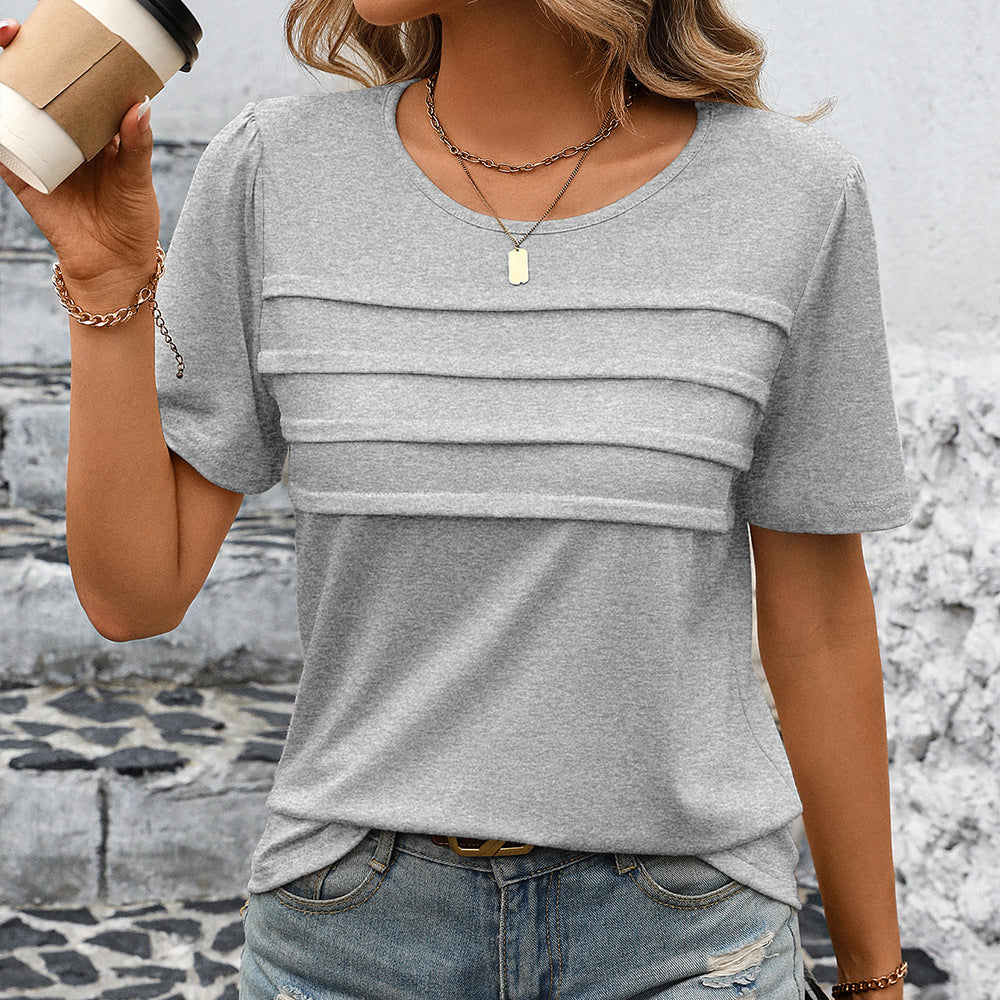 Elegant women's t-shirt with textured design Lune London