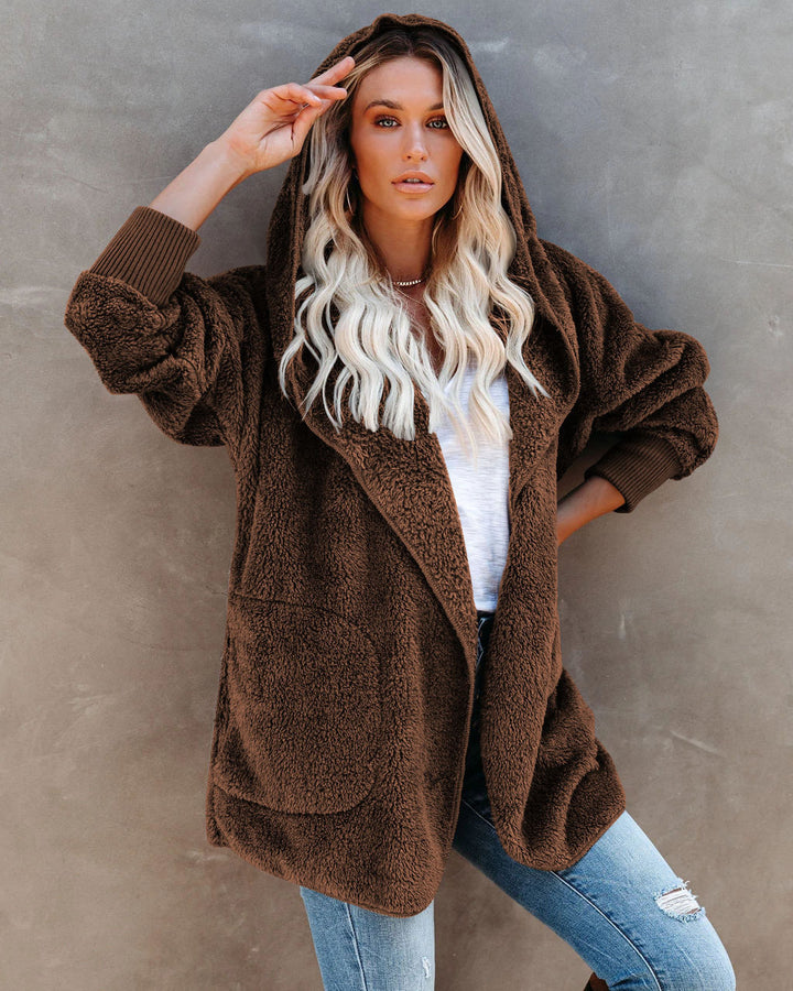 Ladies cozy fleece jacket with wide sleeves and a hood Lune London