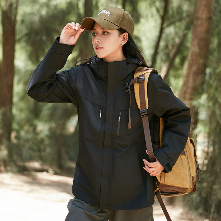 Men's technical outdoor jacket with hood, water-repellent membrane and multifunctional zip pockets Amarae