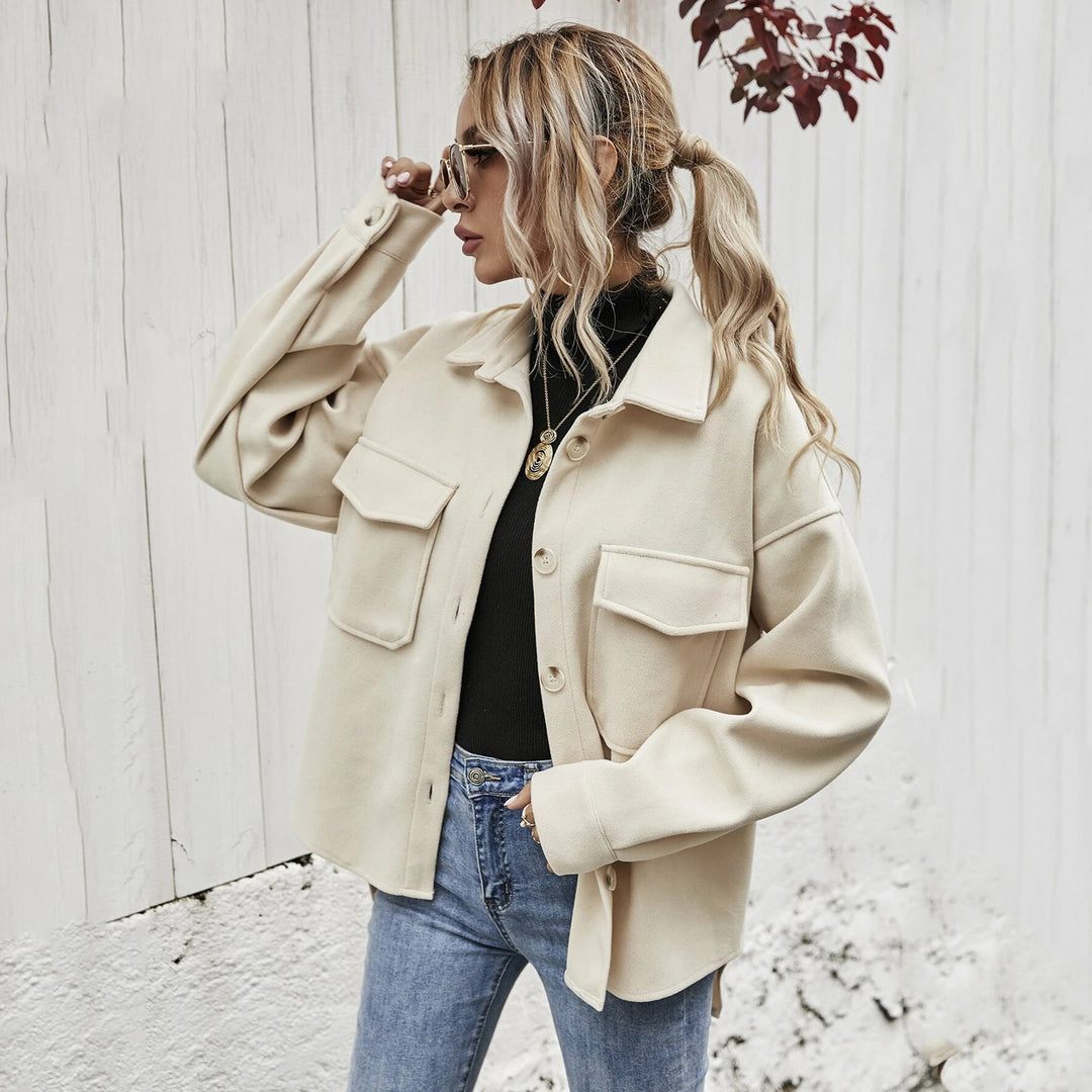 Ladies elegant oversized jacket with applied pockets and fashionable collar Lune London
